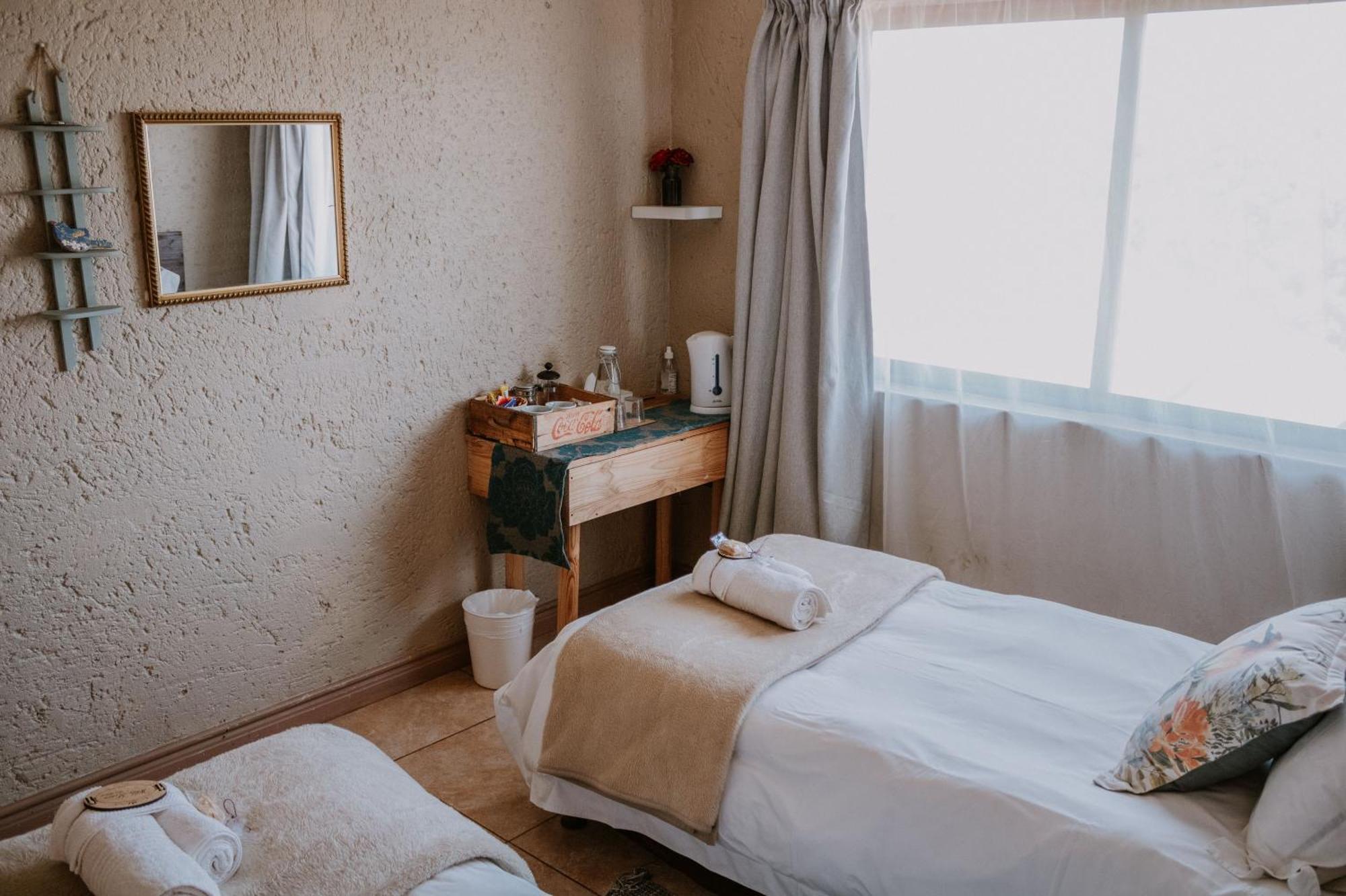 White Linen Guesthouse Tierpoort Εξωτερικό φωτογραφία