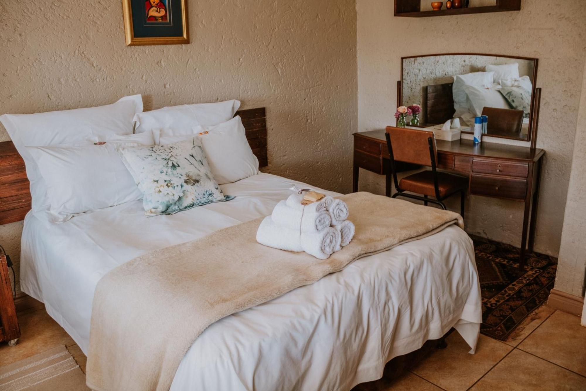 White Linen Guesthouse Tierpoort Εξωτερικό φωτογραφία